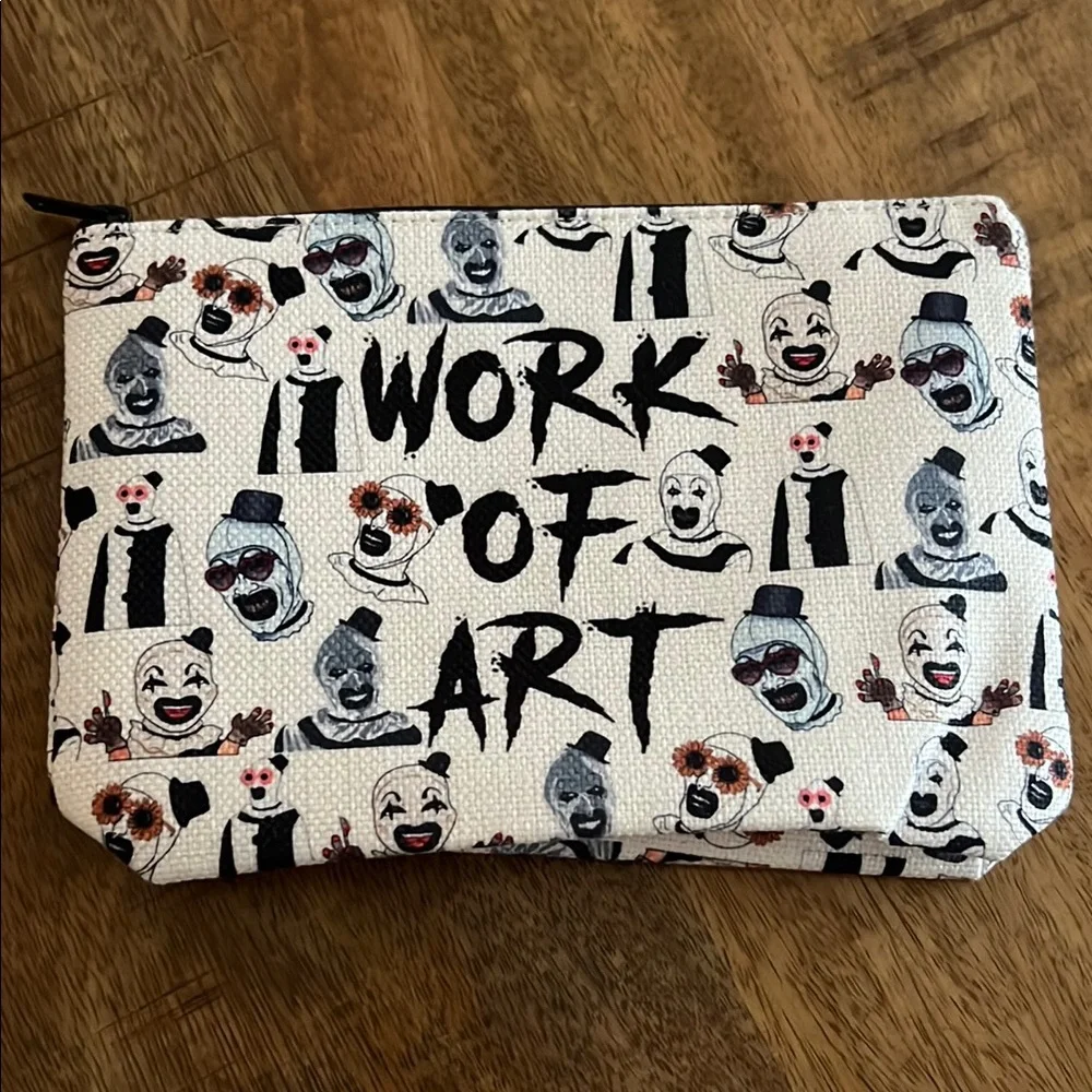 Clown Print Pouch - Picture 2 of 2